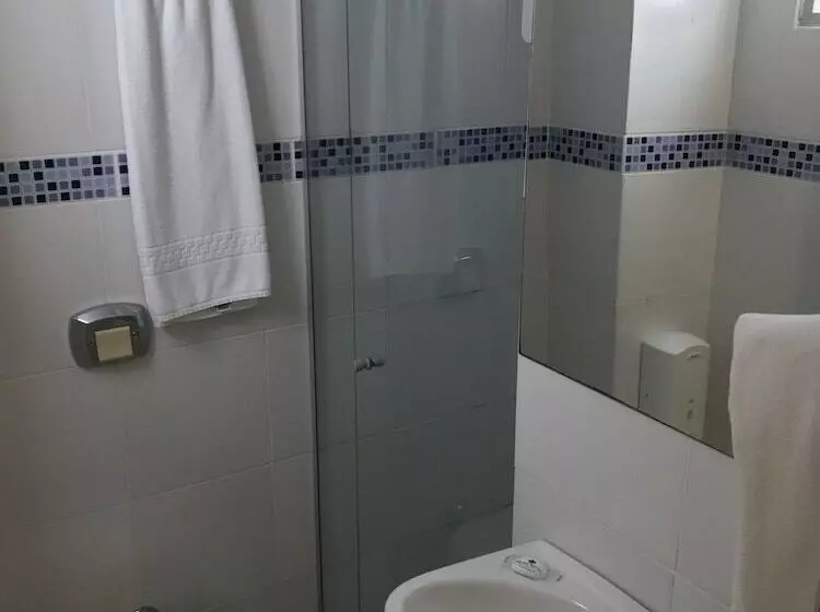 اتاق استاندارد, Oscar