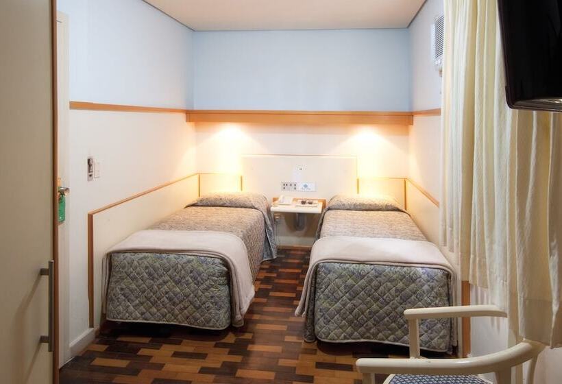 חדר סטנדרט, Oscar