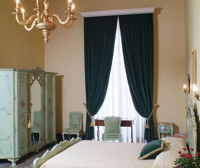 Полулюкс, Palazzo Failla