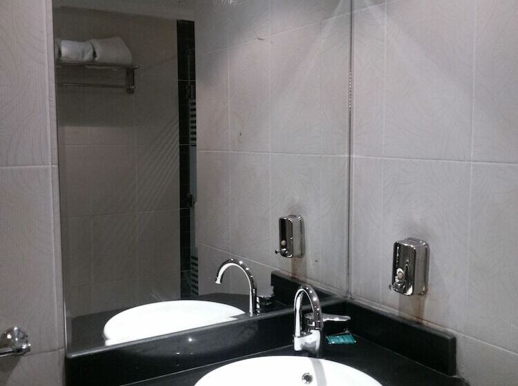 اتاق استاندارد یک نفره, Swiss Inn Hotel Mohandeseen