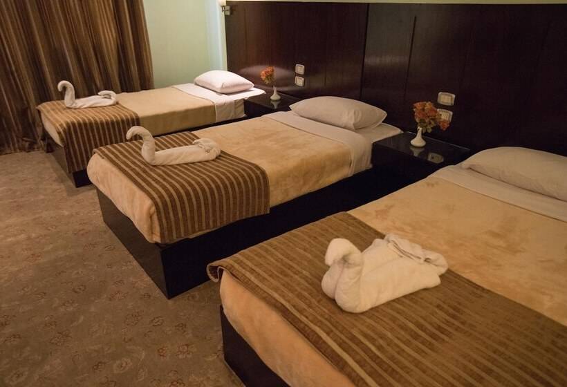 اتاق استاندارد سه نفره, Swiss Inn Hotel Mohandeseen