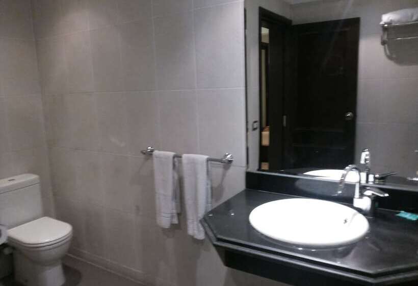 اتاق استاندارد یک نفره, Swiss Inn Hotel Mohandeseen