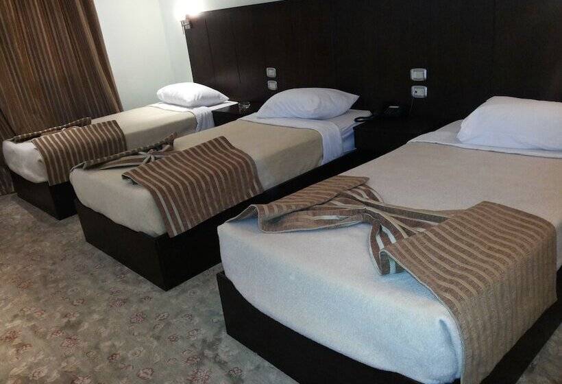 اتاق استاندارد سه نفره, Swiss Inn Hotel Mohandeseen
