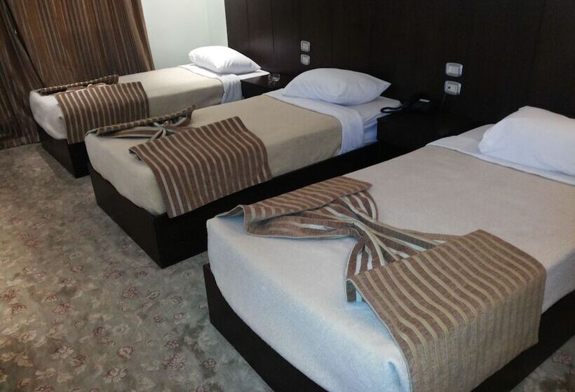 اتاق استاندارد سه نفره, Swiss Inn Hotel Mohandeseen