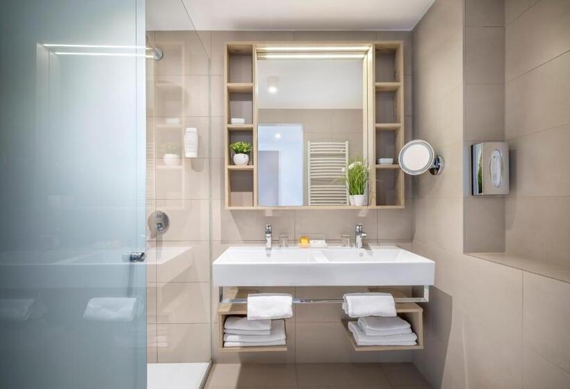 Junior Suite Vista Jardín, Valamar Diamant