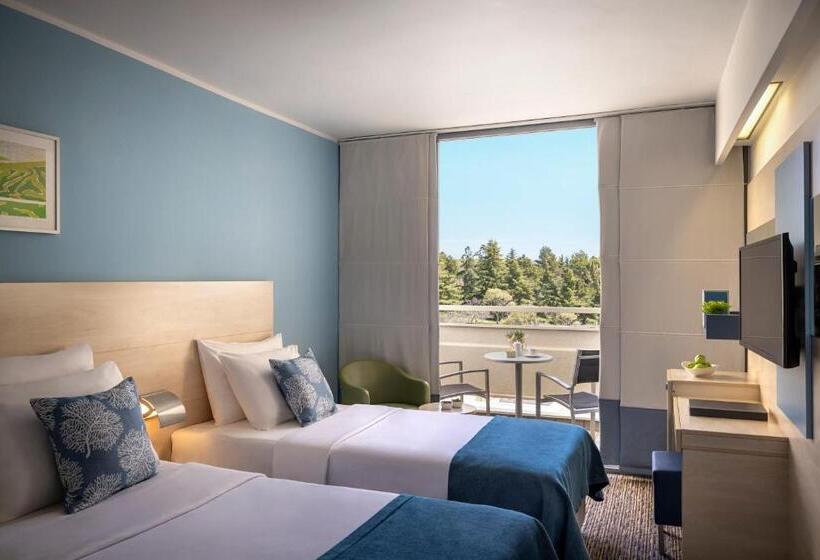 Habitación Triple Estándar con Balcón, Valamar Diamant
