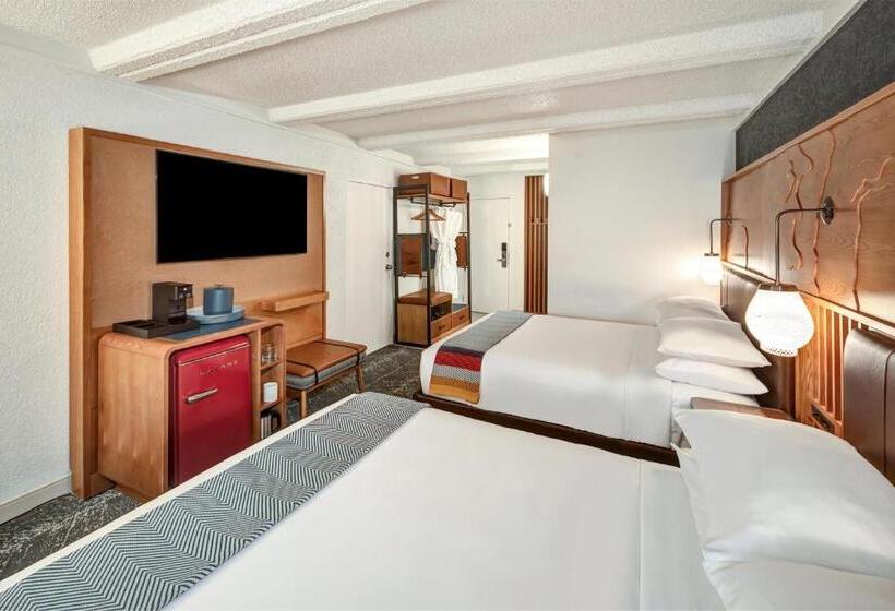 غرفة قياسية سرير ملكى, The Wildbirch Hotel - JdV by Hyatt