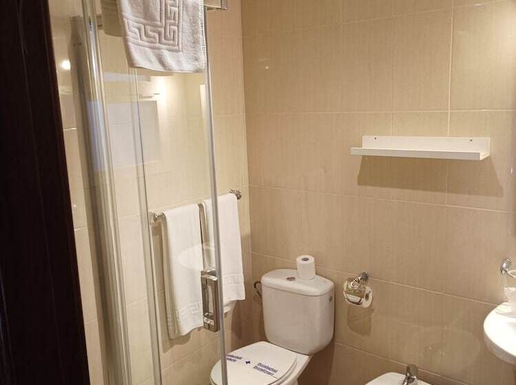 スタンダードルーム, Hostal San Cayetano