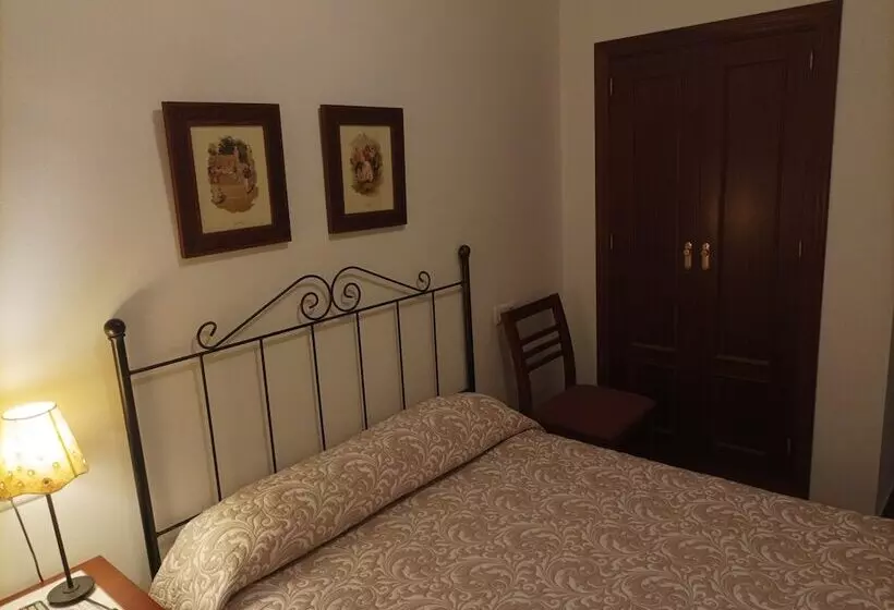 スタンダードルーム, Hostal San Cayetano