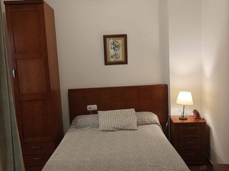 スタンダードルーム, Hostal San Cayetano