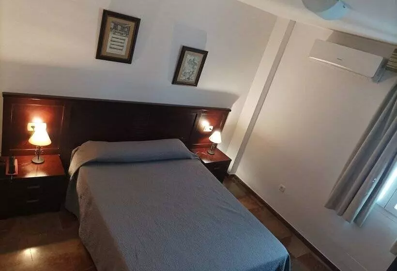 スーペリアールーム, Hostal San Cayetano