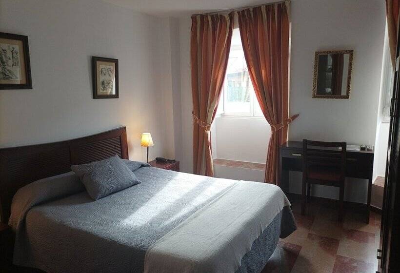 スーペリアールーム, Hostal San Cayetano