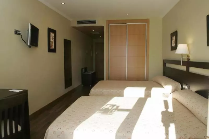 اتاق استاندارد چهار تخته, Bahia Almunecar