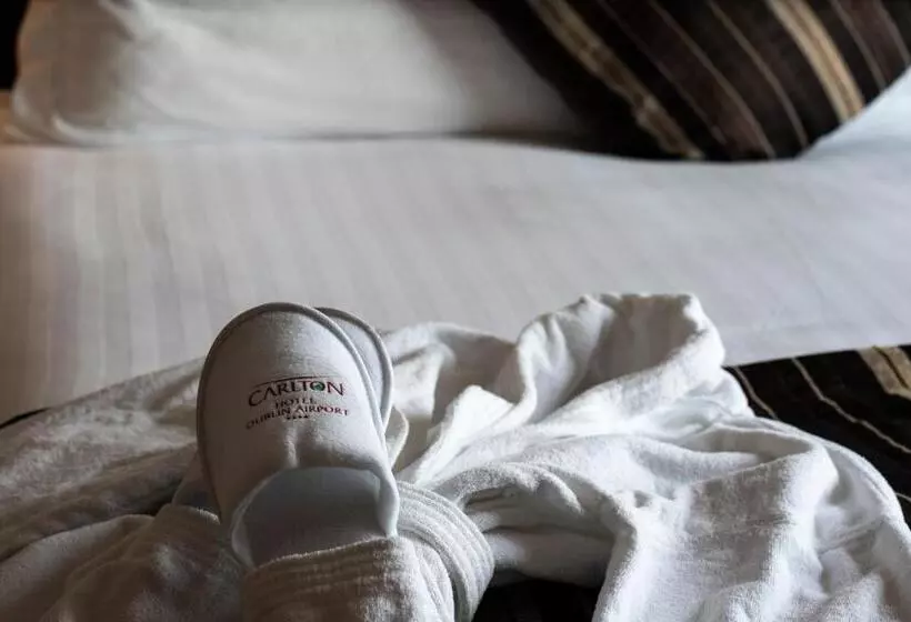 سوئیت با بالکن, Carlton Hotel Dublin Airport