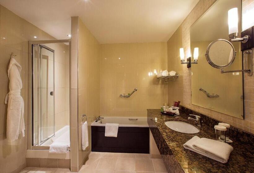 סוויטה עם מרפסת, Carlton Hotel Dublin Airport
