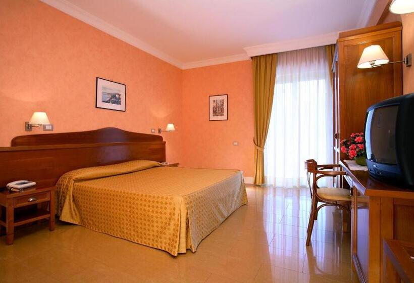 اتاق استاندارد با بالکن, Conchiglia D'oro