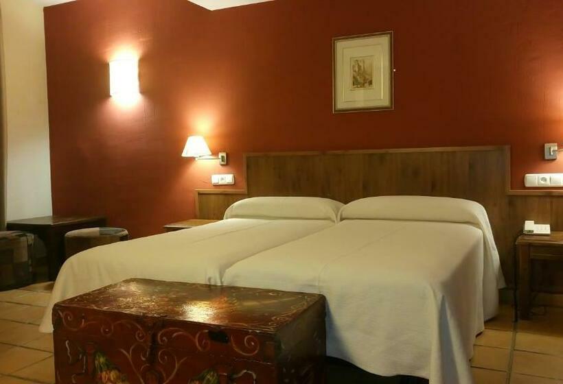 غرفة قياسية رباعية, Ghm Monachil