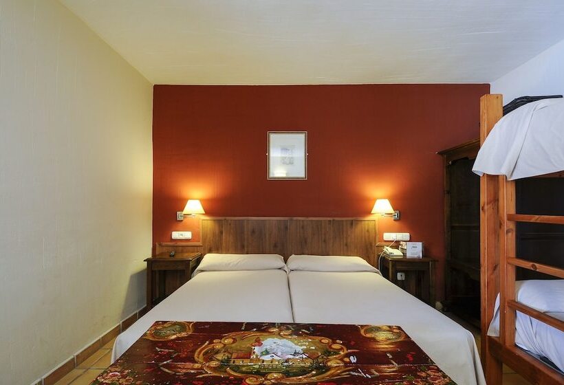 غرفة قياسية رباعية, Ghm Monachil