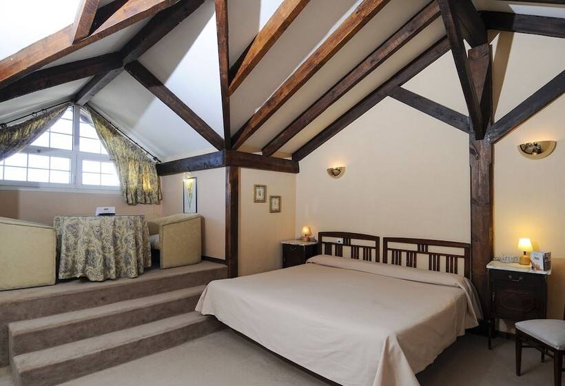 جناح جونيور, Ghm Monachil