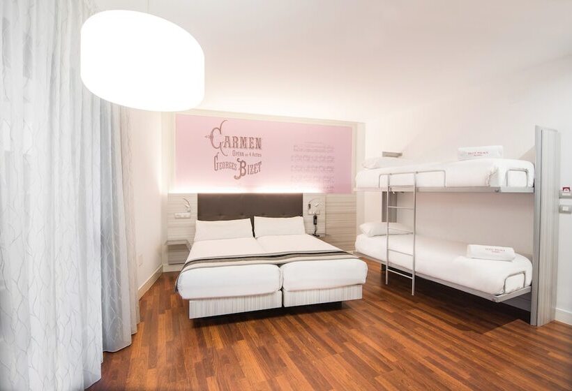 Четырехместный Номер Стандарт, Petit Palace Boqueria Garden