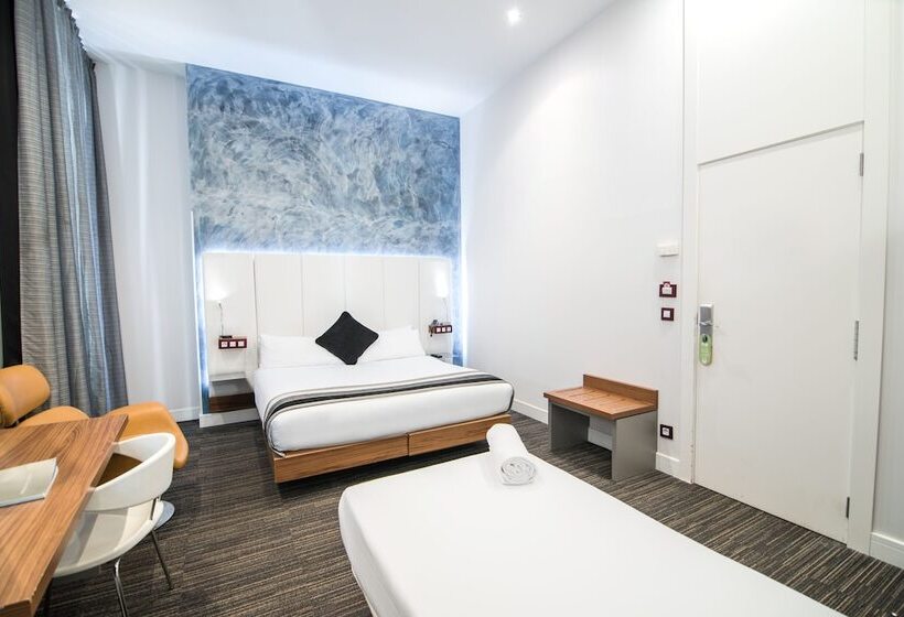 Номер Стандарт Трехместный, Petit Palace Boqueria Garden