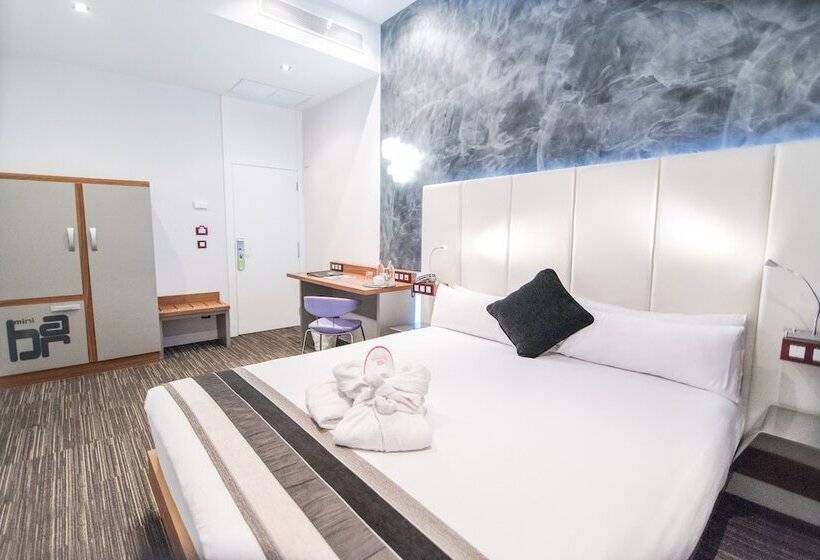 Номер Superior, Petit Palace Boqueria Garden