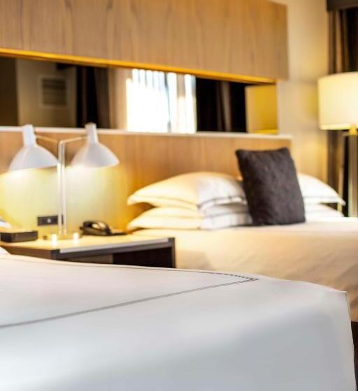 デラックスルーム, The Yorkville Royal Sonesta Hotel Toronto