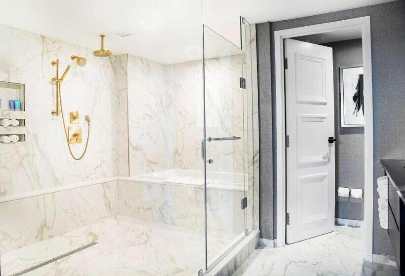 スイート, The Yorkville Royal Sonesta Hotel Toronto