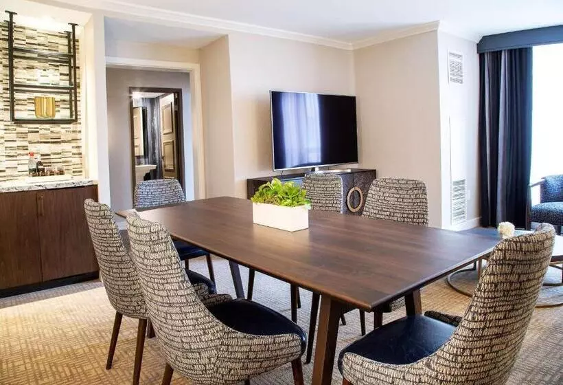 Sviitti, The Yorkville Royal Sonesta Hotel Toronto
