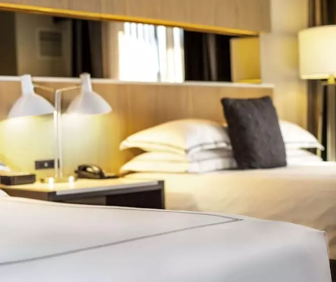 Sviitti, The Yorkville Royal Sonesta Hotel Toronto