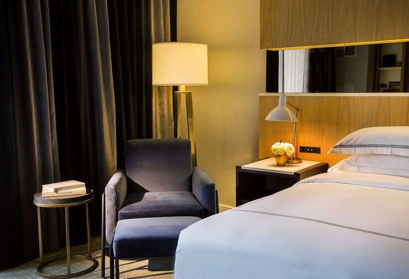 デラックスルーム, The Yorkville Royal Sonesta Hotel Toronto