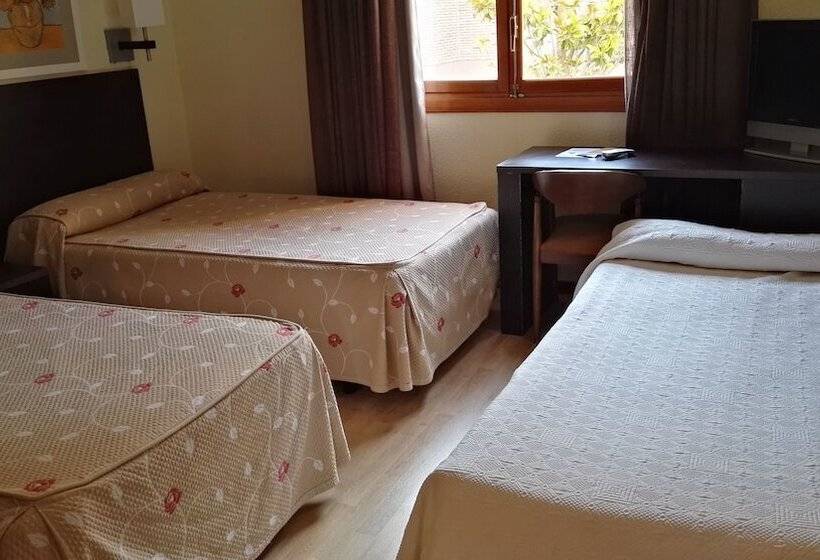 Háromágyas Standard Szoba, Tudancaaranda Aranda II