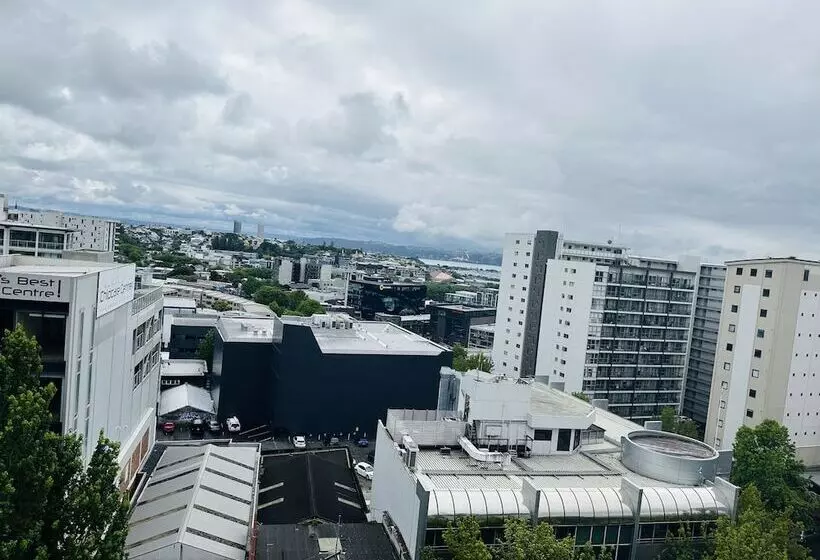 آپارتمان 2 خوابه, Vr Auckland City