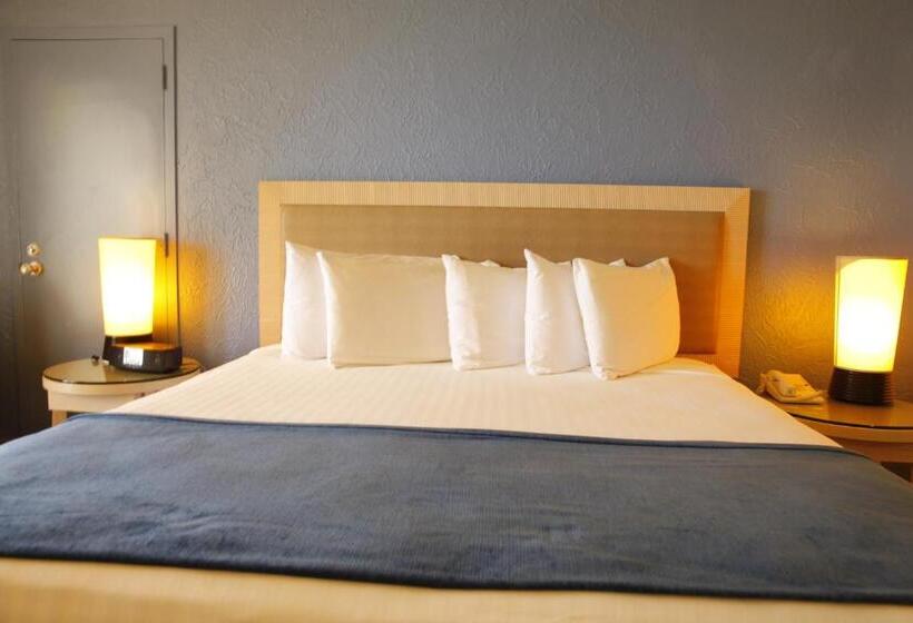 اتاق استاندارد با تخت بزرگ, Windward Passage