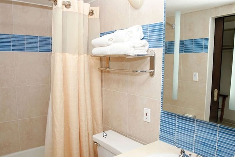 اتاق استاندارد با 2 تخت دوبل, Windward Passage