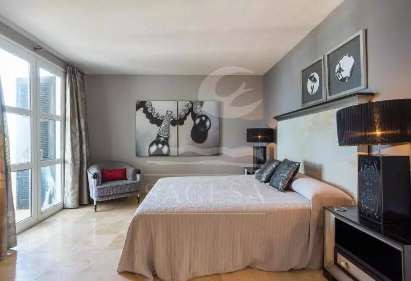 1 Bedroom Penthouse Apartment, Jardines De Las Golondrinas