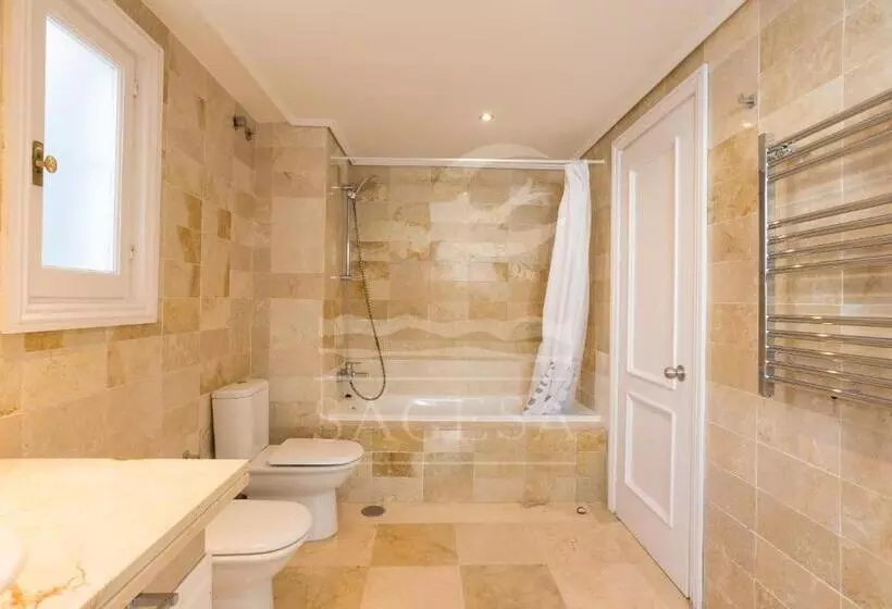 1 Bedroom Penthouse Apartment, Jardines De Las Golondrinas
