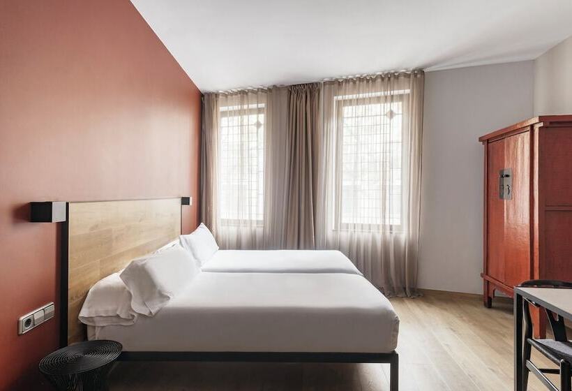 آپارتمان خانوادگی, Aparthotel Allada 3