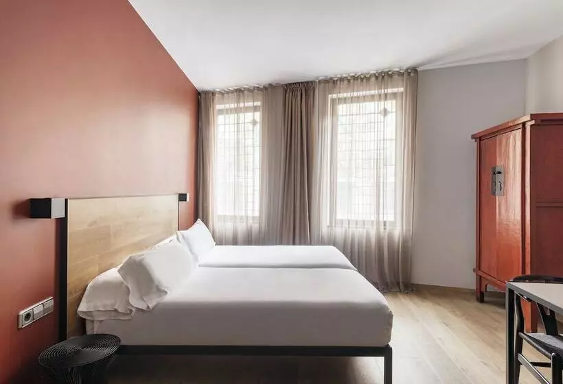 آپارتمان خانوادگی, Aparthotel Allada 3