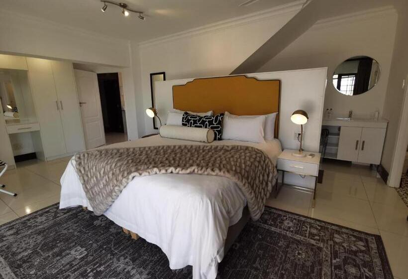 סוויטת סופריור, African Oceans Manor On The Beach