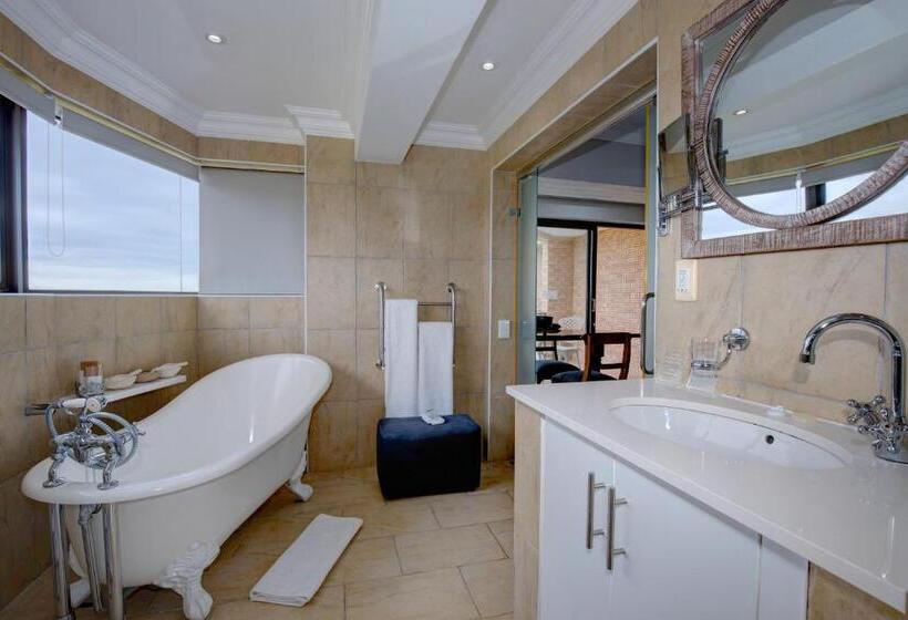 Номер Superior, African Oceans Manor On The Beach