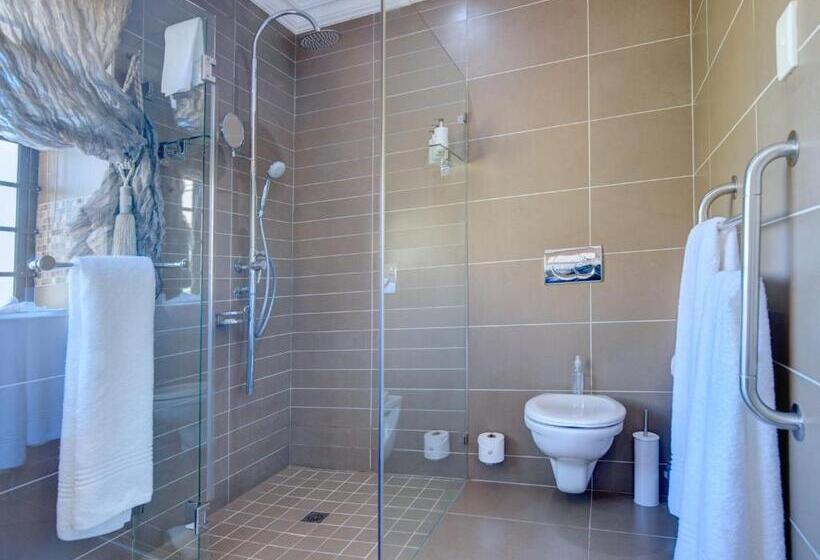 סוויטה נשיאותית, African Oceans Manor On The Beach