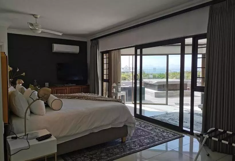 スーペリアースイート, African Oceans Manor On The Beach
