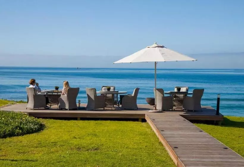 デラックススイート, African Oceans Manor On The Beach