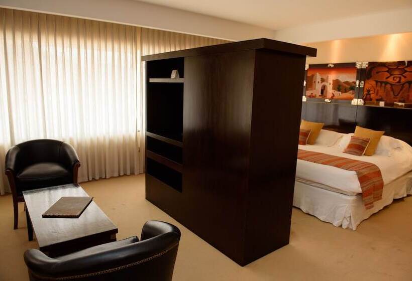 주니어 스위트, Alejandro 1º