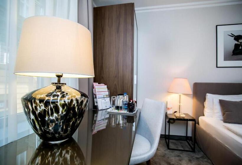 Номер Стандарт, Ambra