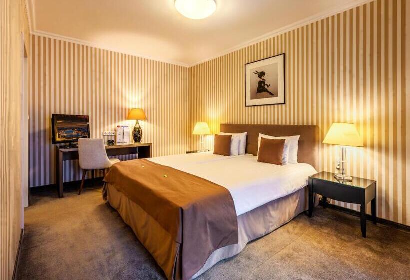 Номер Стандарт, Ambra