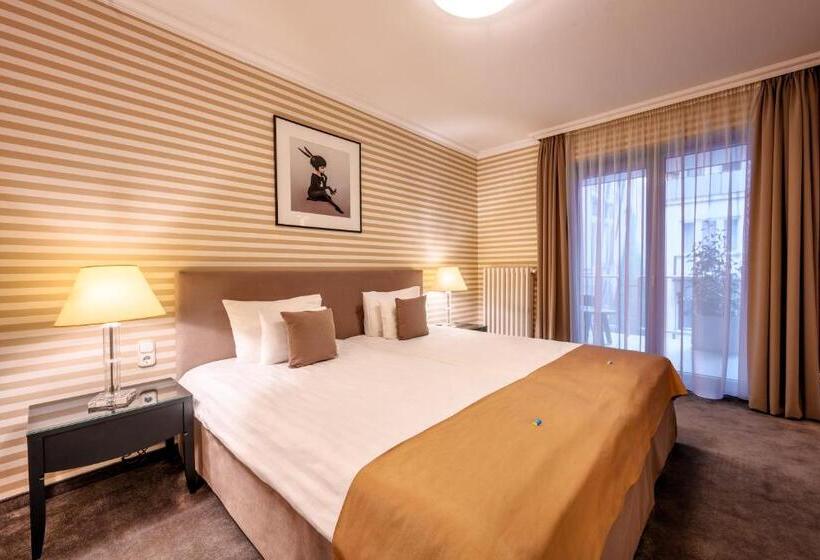 Номер Стандарт, Ambra