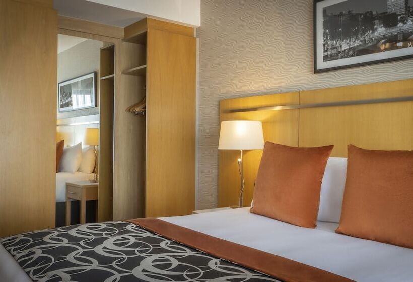 家庭间, Clayton Hotel Liffey Valley