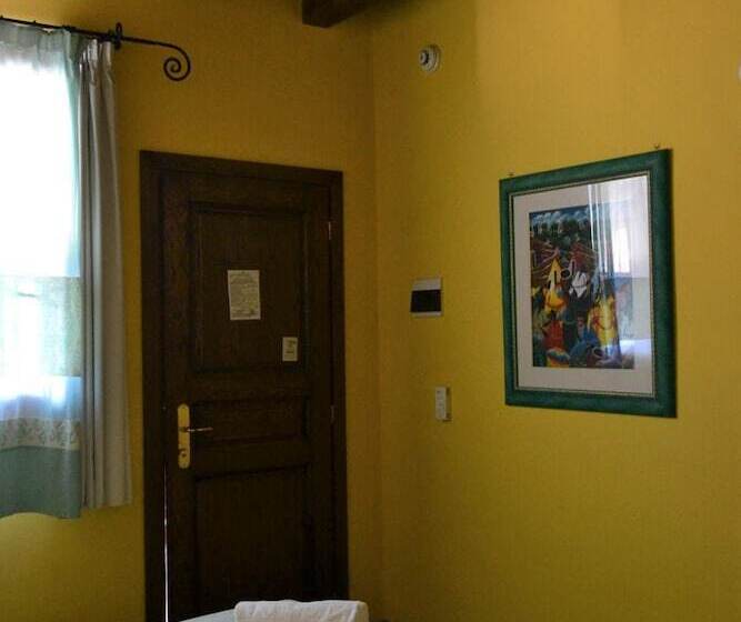 エコノミールーム, Dell'ancora